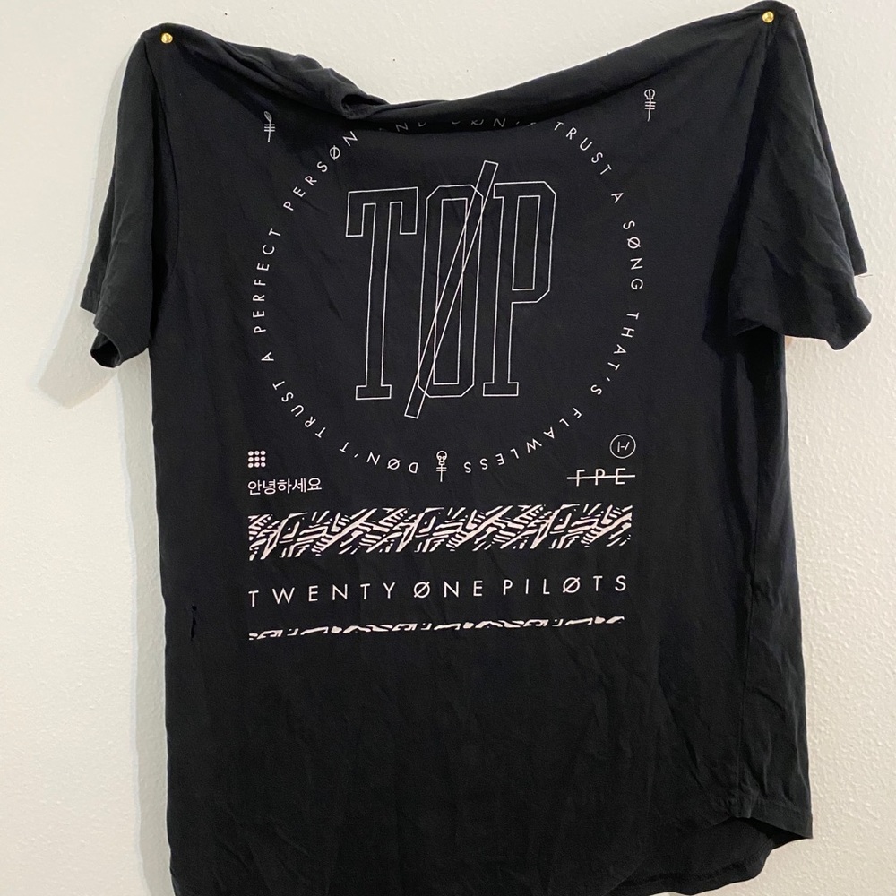 Twenty One Pilots T-Shirt (Hot Topic)